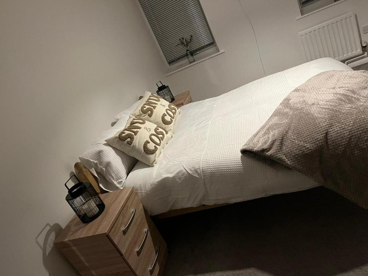 2 Bed Hengrove Villa Bristol Bagian luar foto