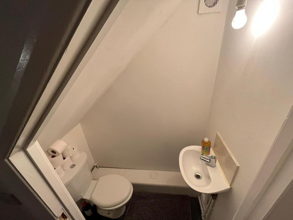 2 Bed Hengrove Villa Bristol Bagian luar foto